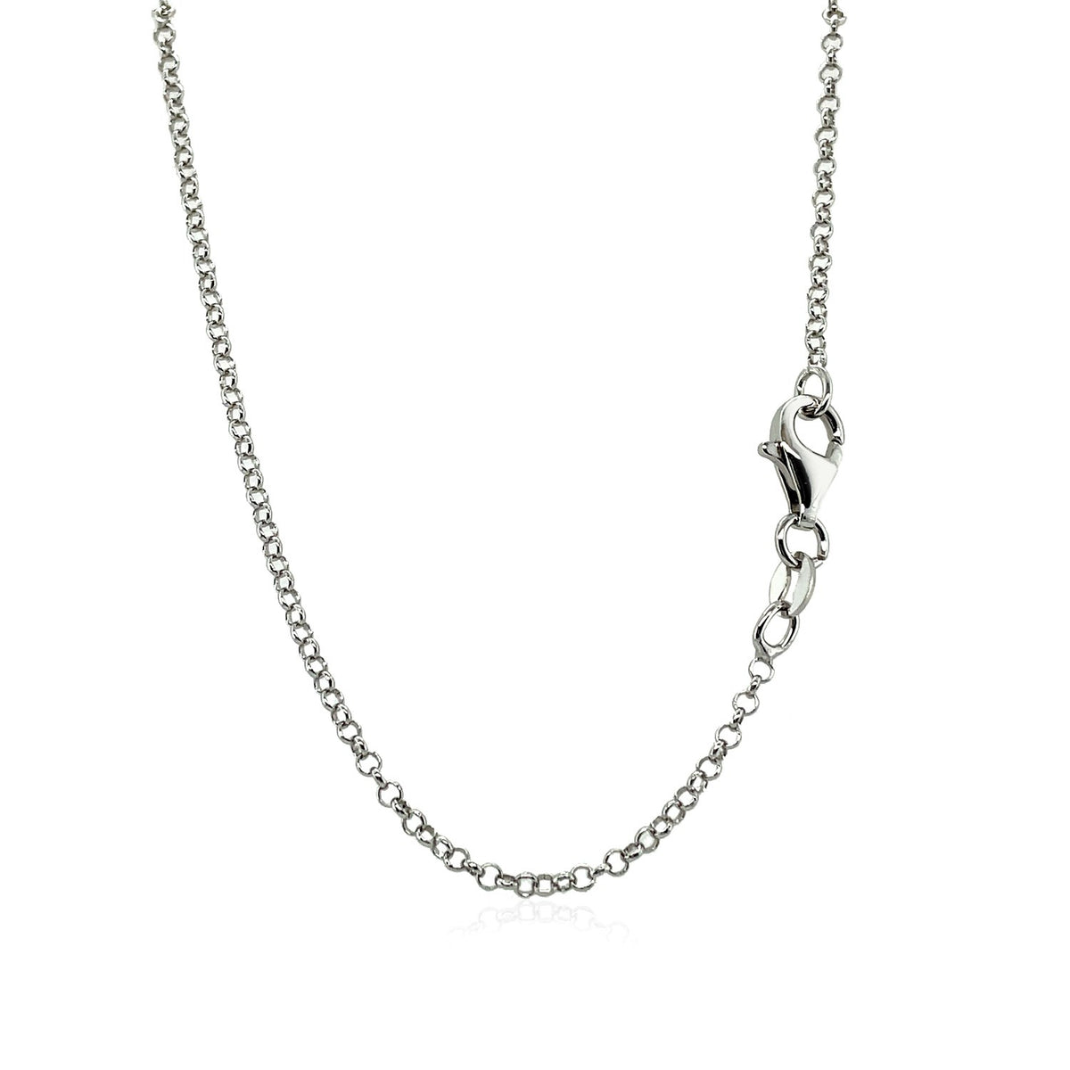  17-inch rolo link chain with lobster clasp detail